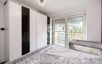 Property slide 21