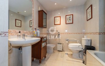 Property slide 10