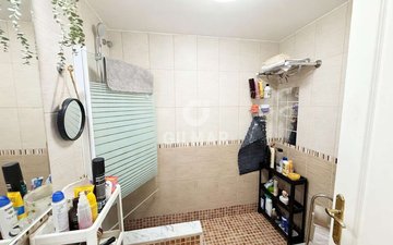 Property slide 25