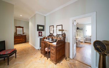 Property slide 17