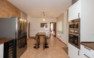 Property slide 14
