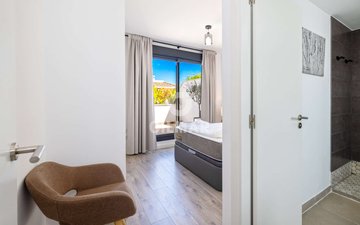 Property slide 25