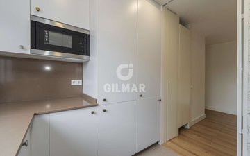 Property slide 17