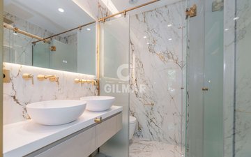 Property slide 35