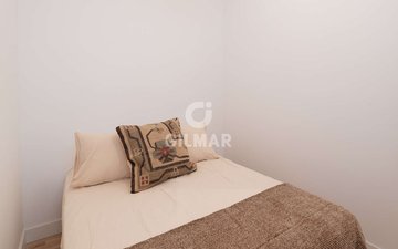 Property slide 32