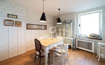 Property slide 18
