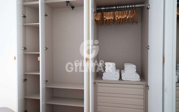 Property slide 32