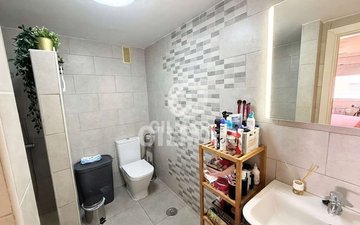 Property slide 28