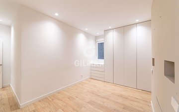 Property slide 25