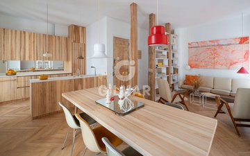 Property slide 44