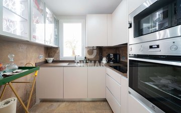 Property slide 16