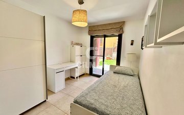 Property slide 25