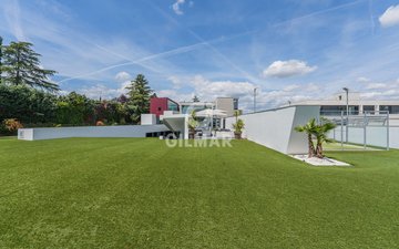 Property slide 6