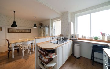 Property slide 25