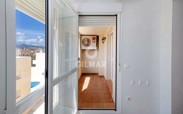 Property slide 21