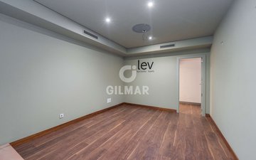 Property slide 10