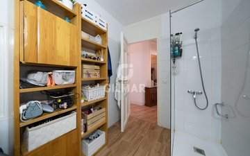Property slide 39