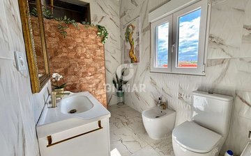Property slide 33