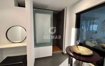 Property slide 32