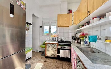 Property slide 31