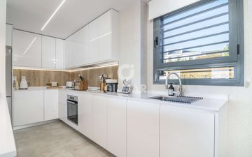 Property slide 14