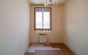 Property slide 33