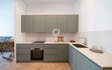 Property slide 18