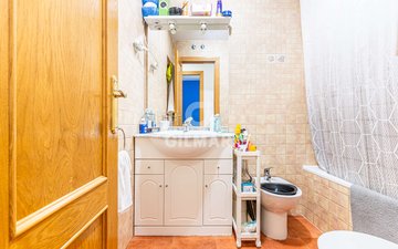 Property slide 20