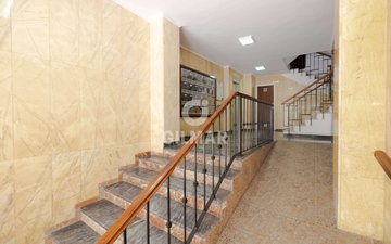 Property slide 32