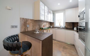 Property slide 18