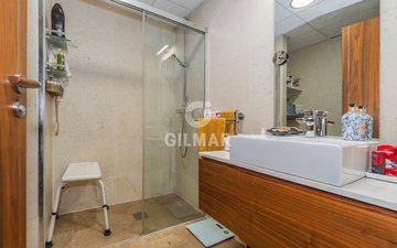 Property slide 17