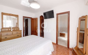 Property slide 21