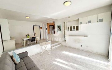 Property slide 10