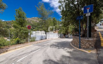 Property slide 15