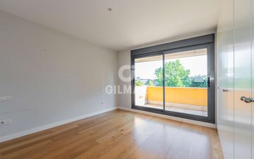 Property slide 24