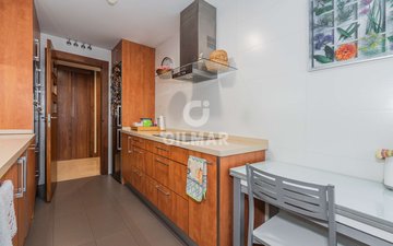 Property slide 21