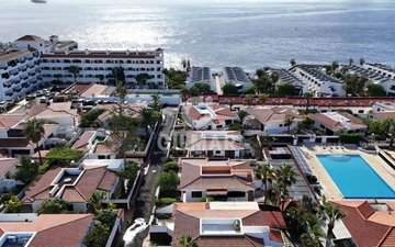 Property slide 40