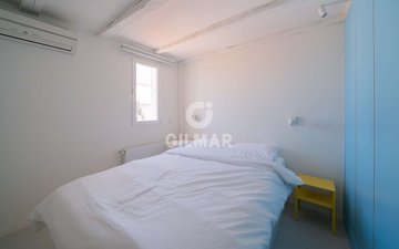 Property slide 16