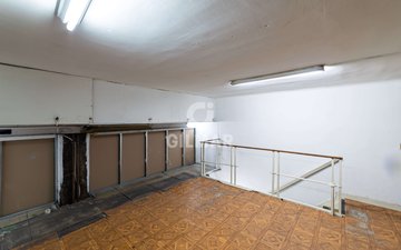 Property slide 32