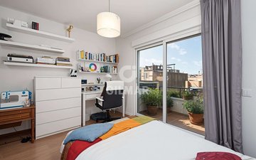 Property slide 23
