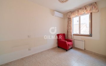 Property slide 28