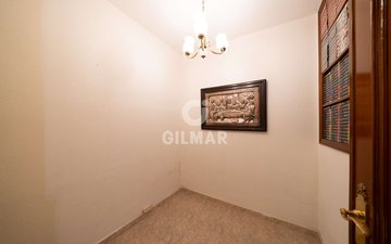 Property slide 17