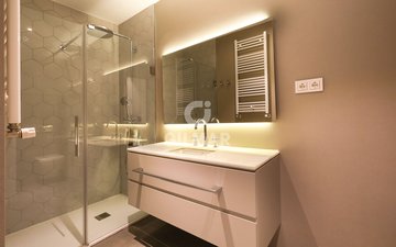 Property slide 25