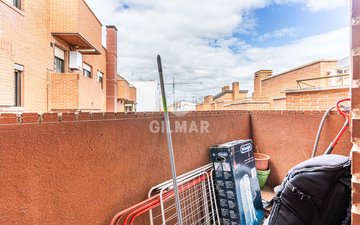 Property slide 25