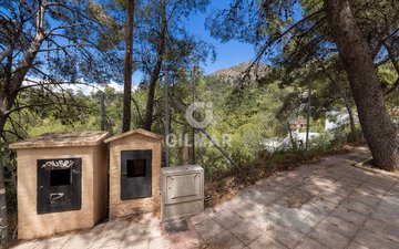 Property slide 22
