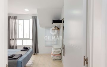 Property slide 48