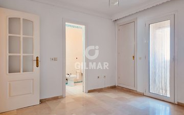 Property slide 25