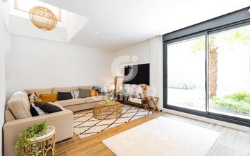 Property slide 35