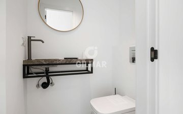 Property slide 15