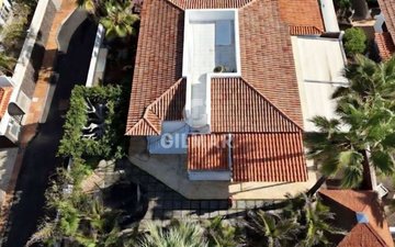Property slide 39